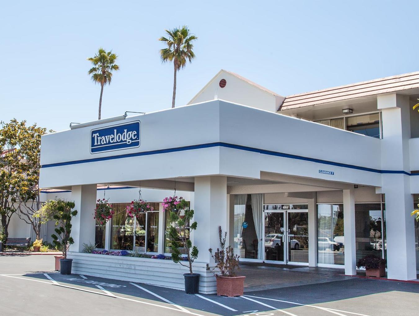 Travelodge By Wyndham Monterey Bay Exterior photo
